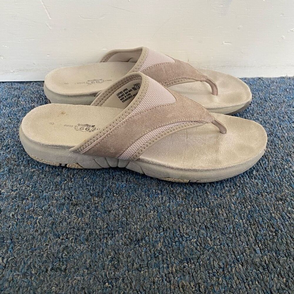 Route 66 women 8 leather upper slip on flip flops w/smoothe comfort arch sole